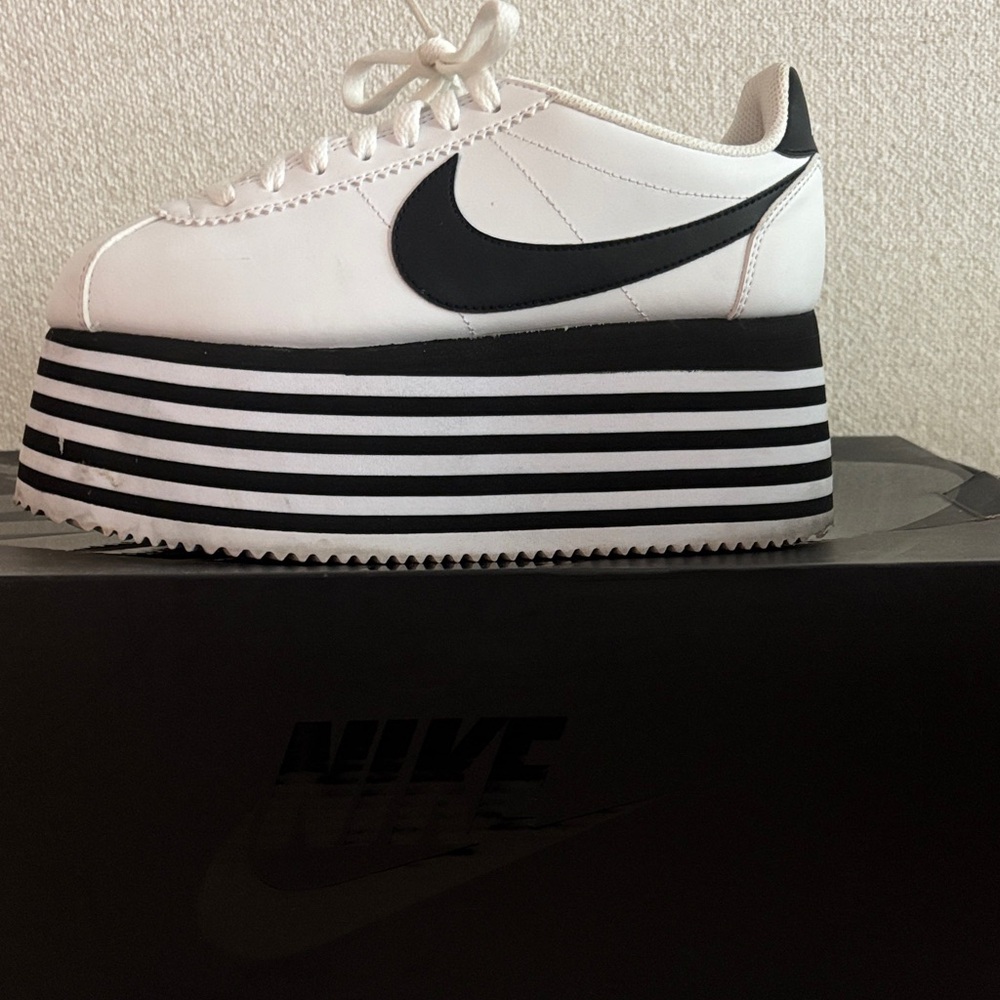 Nike Cortez Platform
Comme des Garcons White Black (Women's)